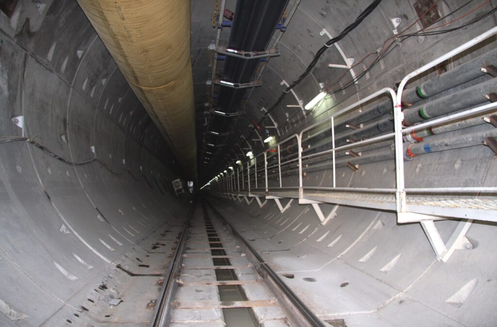 BYME - CLP Castle Peak Cable Tunnel